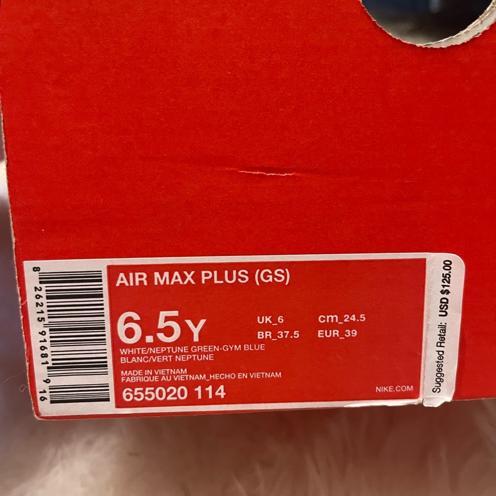 Air Max Plus - Picture 2 of 11